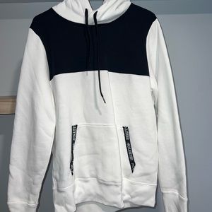 Hollister white and black hoodie